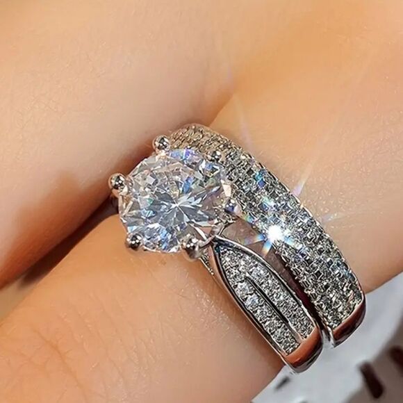 Stunning diamond wedding ring set sz 7